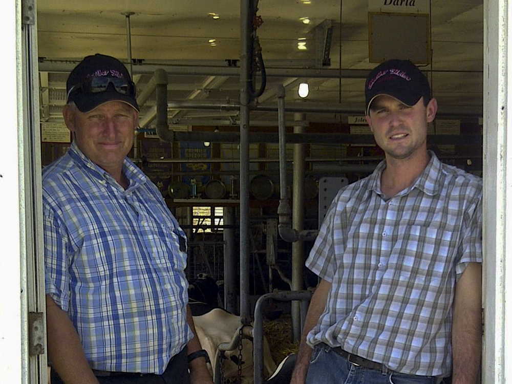 Curtis and our Herdsman Greg Feagan, Greg has been working with us for 31 years. 