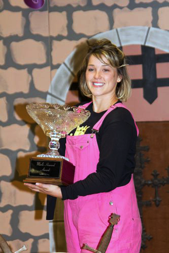 Stephanie Aves’ passion for showing dairy cattle demonstrated through her junior project work, has earned her the 2010 Merle Howard Award
