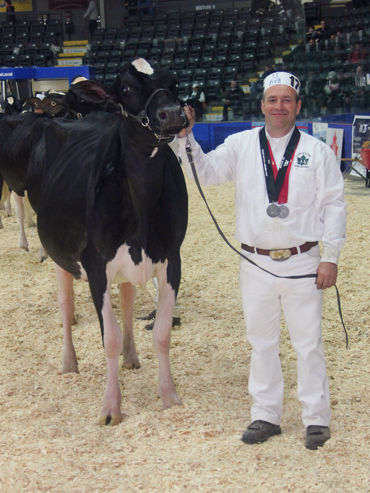 Donald Dubois showing Ms Pride Gold Invite 761 1st 4yr old